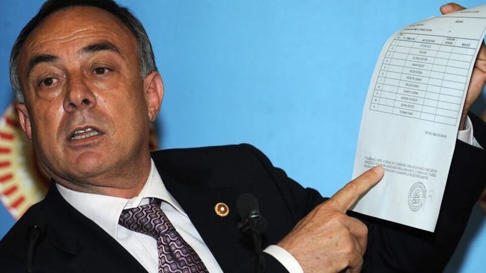 "Milletvekili olma hakkım elimden alındı"