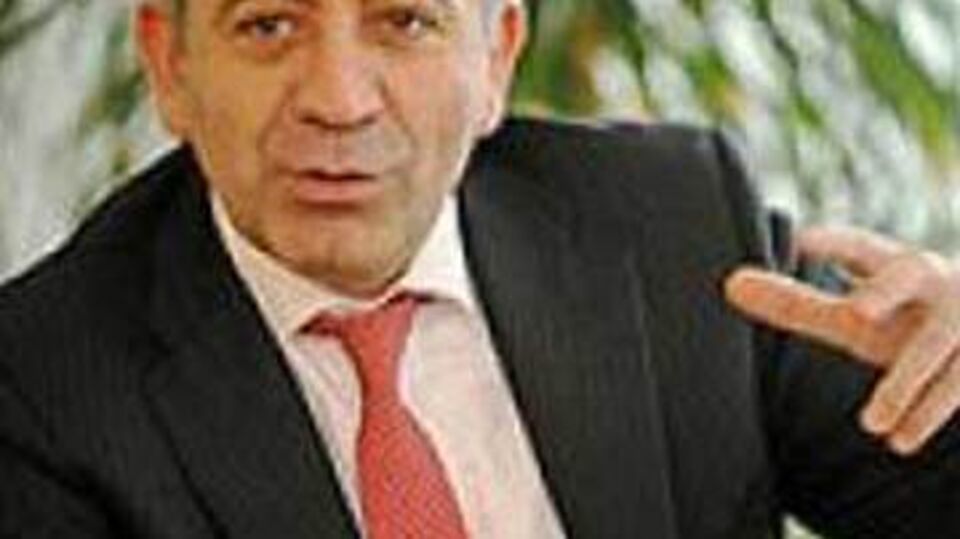 Tekin 'bomba' benzetmesini eleştirdi