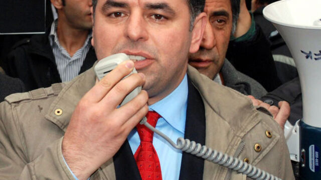 Hakaret davası açtı işkenceye toleransı sorgulandı!