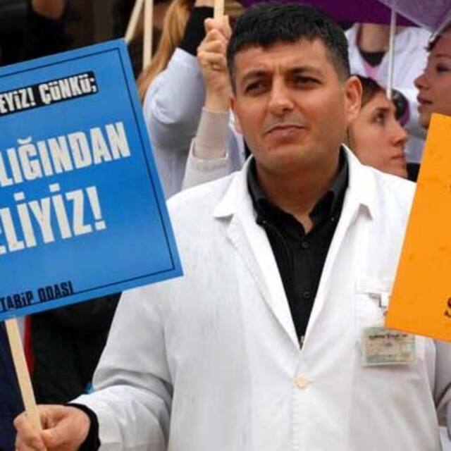 "Çalışanlara yoksulluk sınırı üzerinde maaş ödensin"