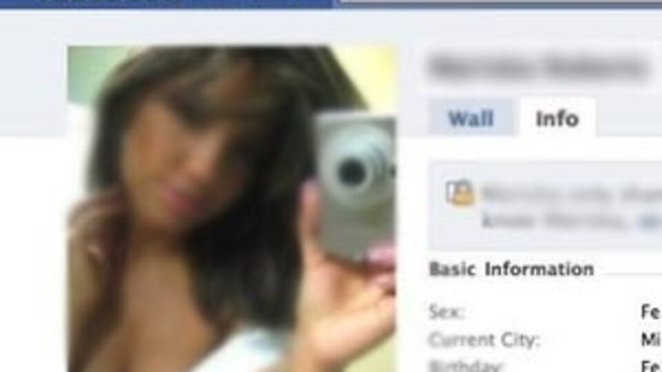 Dikkat Facebook'ta korkunç porno tuzağı!