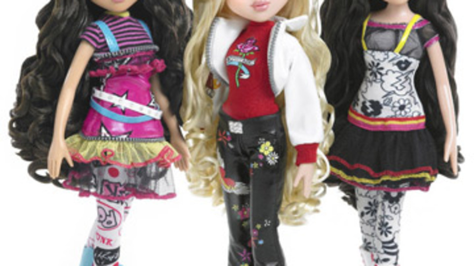 Bratz Barbie'yi nakavt etti
