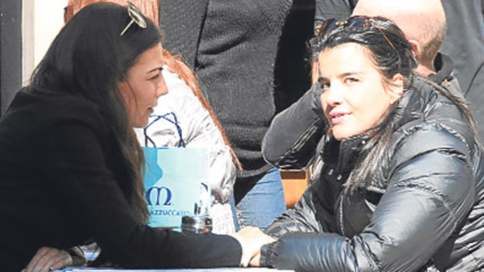 "Sadece birbirimize bakıp gülüyoruz"