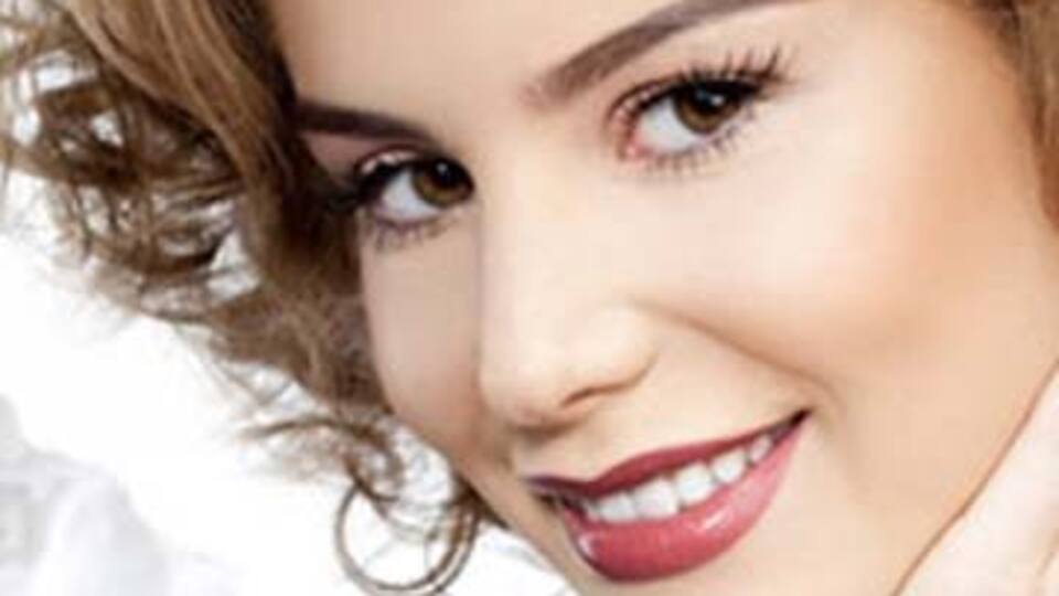 Dişlerdeki lekeler nasıl temizlenir?