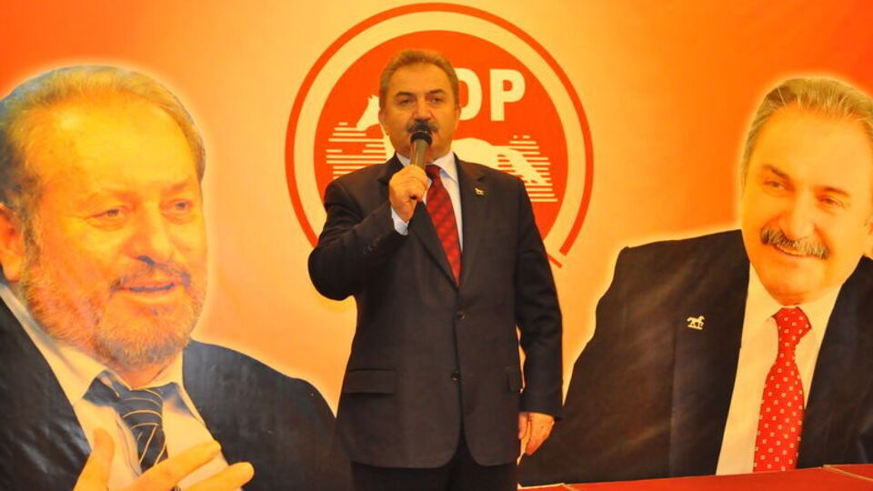 "Parti üyeliğini bulsam Cindoruk'u atacağım"