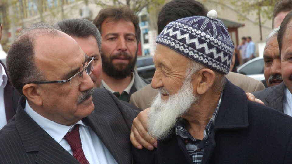 "27 Nisan Türk demokrasi tarihinde dönüm noktasıdır"