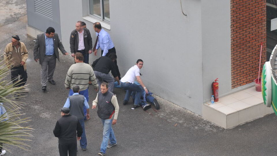 Benzin istasyonuna silahlı saldırı: 1 ölü, 2 yaralı