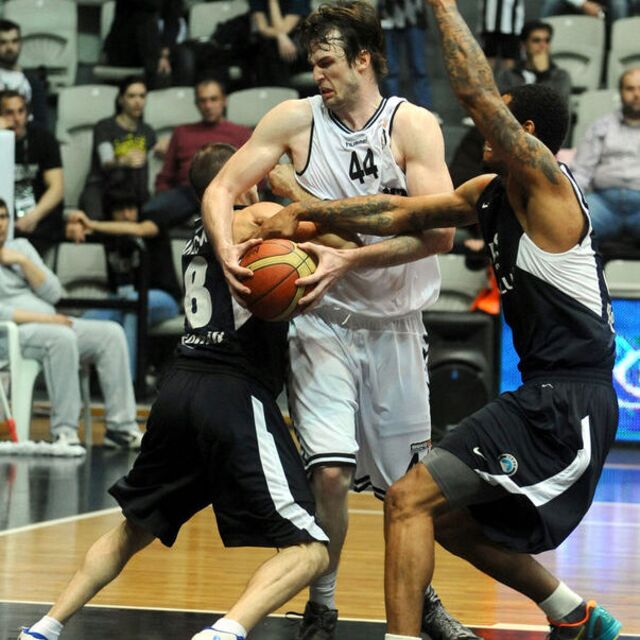 Dev maç Efes'in!