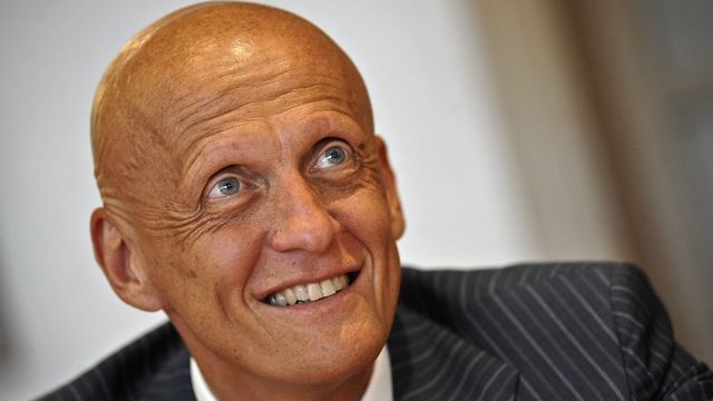 Collina göreve!