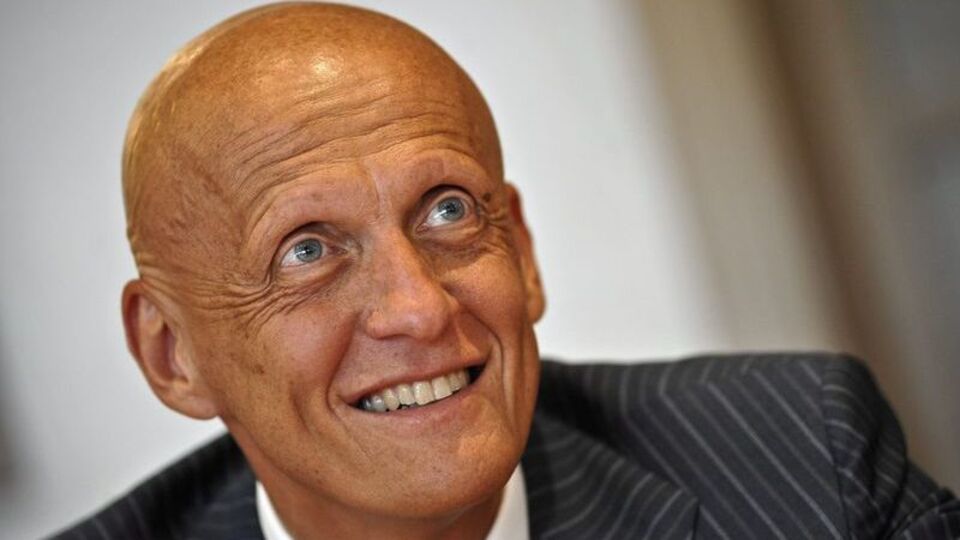 Collina göreve!