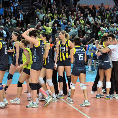 İlk raund Fener'in!