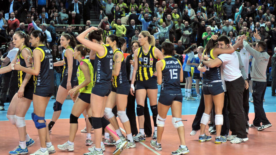 İlk raund Fener'in!