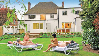 Çıplak tatil! GALERİ