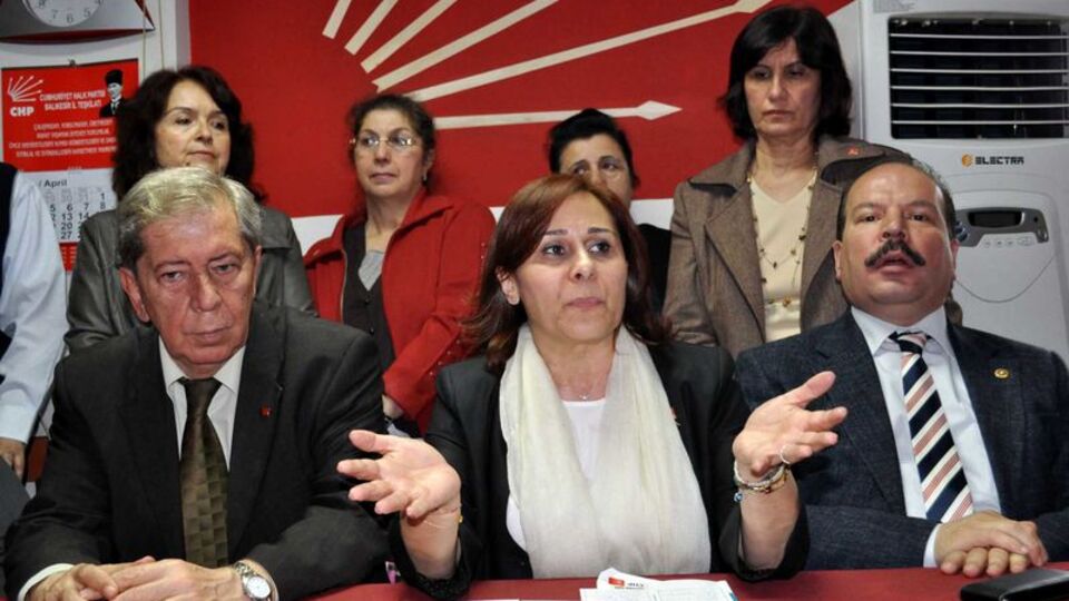 "Başbakan neden Bursaspor atkısı takmadı?"