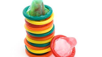 "Hapishanelerde dahi kondom kutuları olmalı"