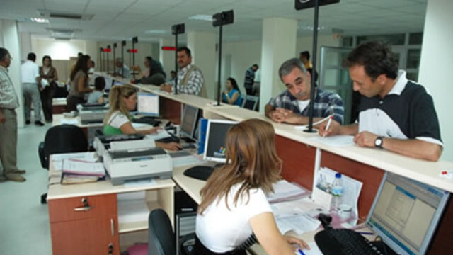 Sözleşmeli çalışan kadro bekliyor!