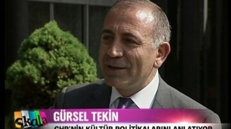 Gürsel Tekin Skala'da!