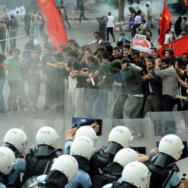 Hopa protestocuları: Polis kalça kemiği kırdı cinsel tacizde bulundu!