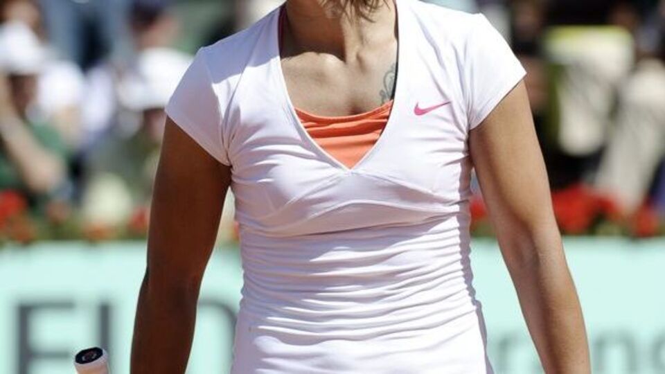 İlk finalist Li Na!