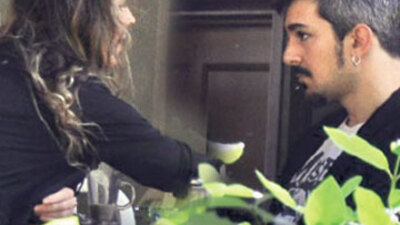 Eski aşkına döndü!