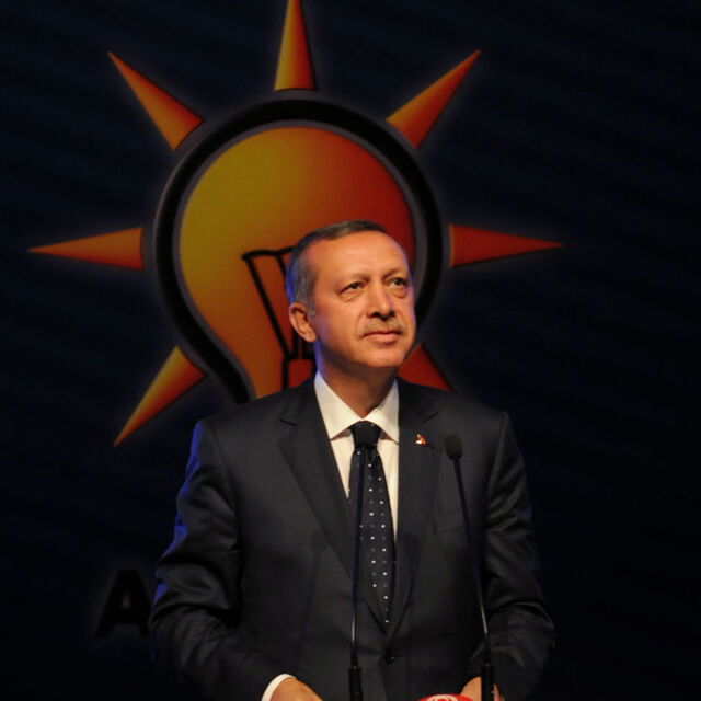 "Devlet bakanlıkları ucube"