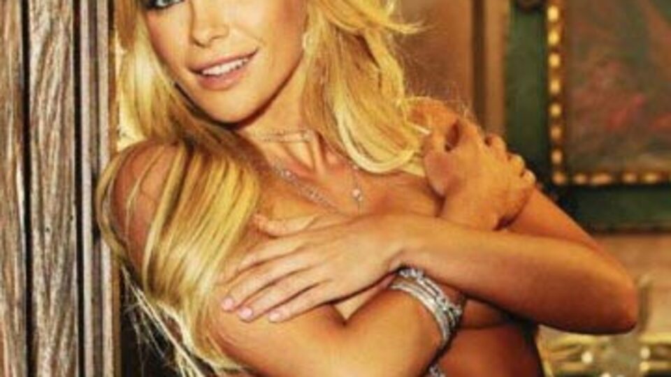 'Kaçak gelin' Playboy'a soyundu! GALERİ