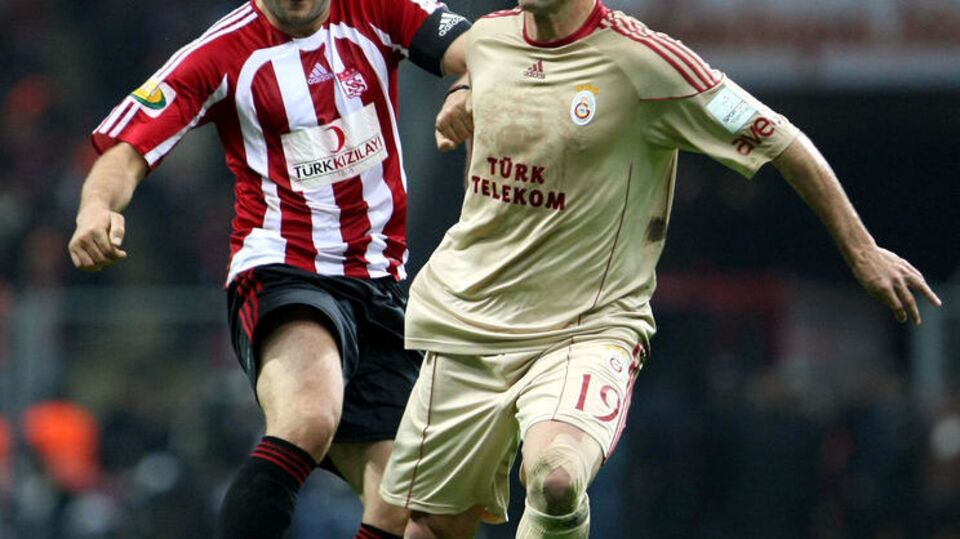 Cana İstanbul'da kaldı!