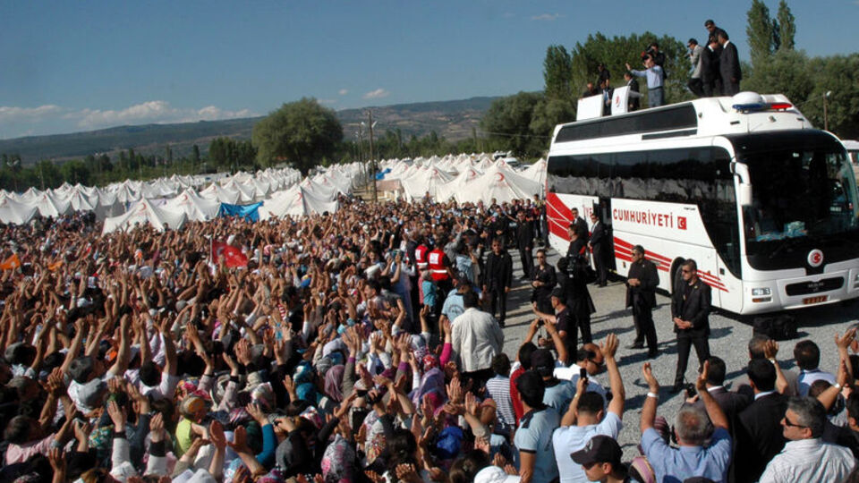 "Tükürdüklerini yalayacaklar"