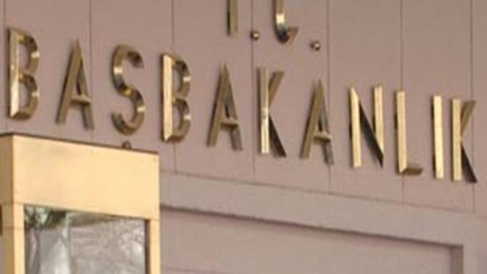 Devlet bakanlıkları tarih oldu!