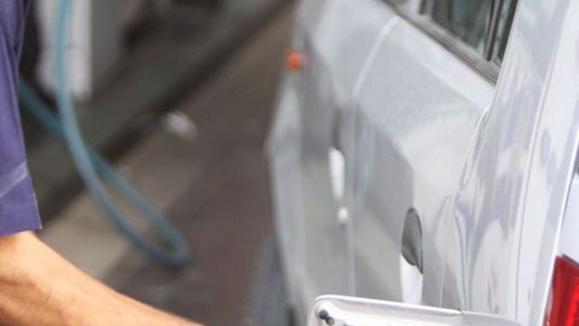 3 ay erteleme kararıyla köylü yakıtsız kalmaktan kurtuldu