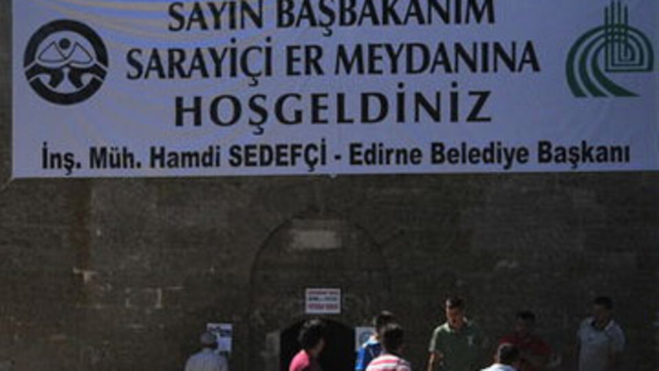 CHP'den Erdoğan'a 'Hoşgeldiniz' afişi!