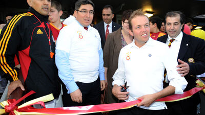 G.Saray İngiltere'ye açıldı!