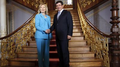 Hillary Clinton, Davutoğlu ile bir araya geldi