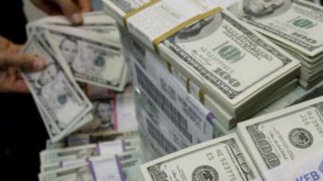 Euro stresten arındı, sıra doların borçlanma stresinde