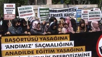 İslami kuruluşlardan "Andımız kaldırılsın" eylemi