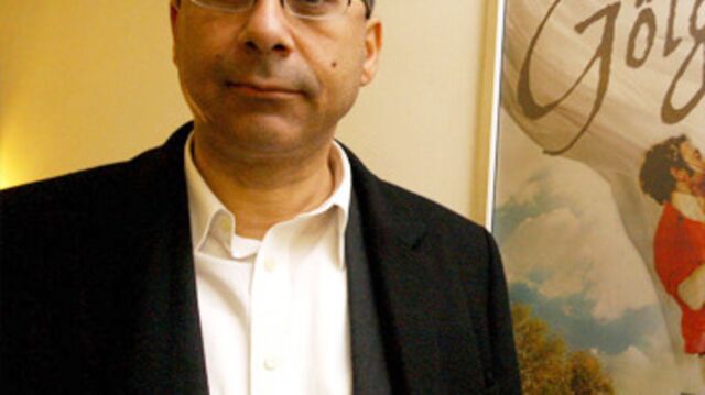 Derviş Zaim Montreal'de