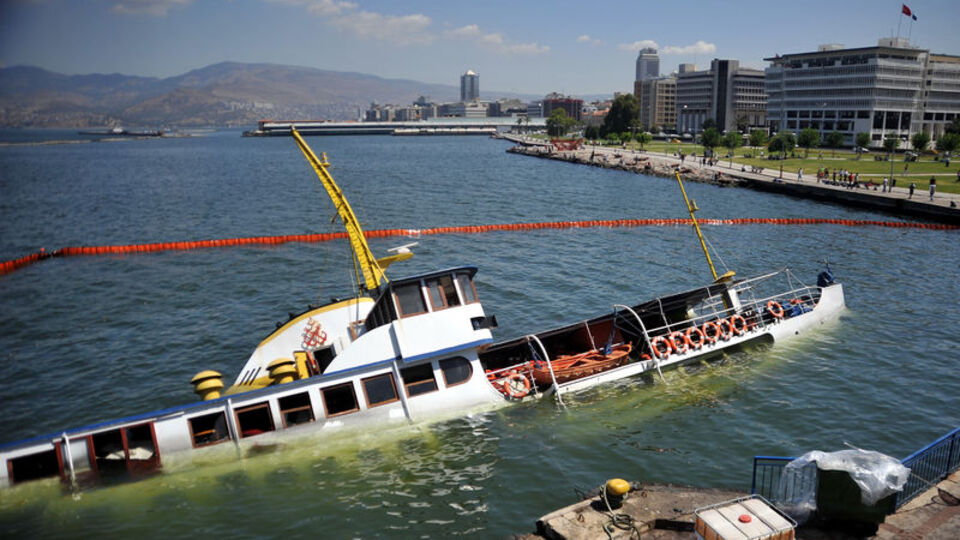 İzmir'de en yeni vapur 22 yaşında!