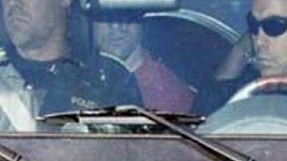 'Hükümet çekil kral tahtını bırak!'