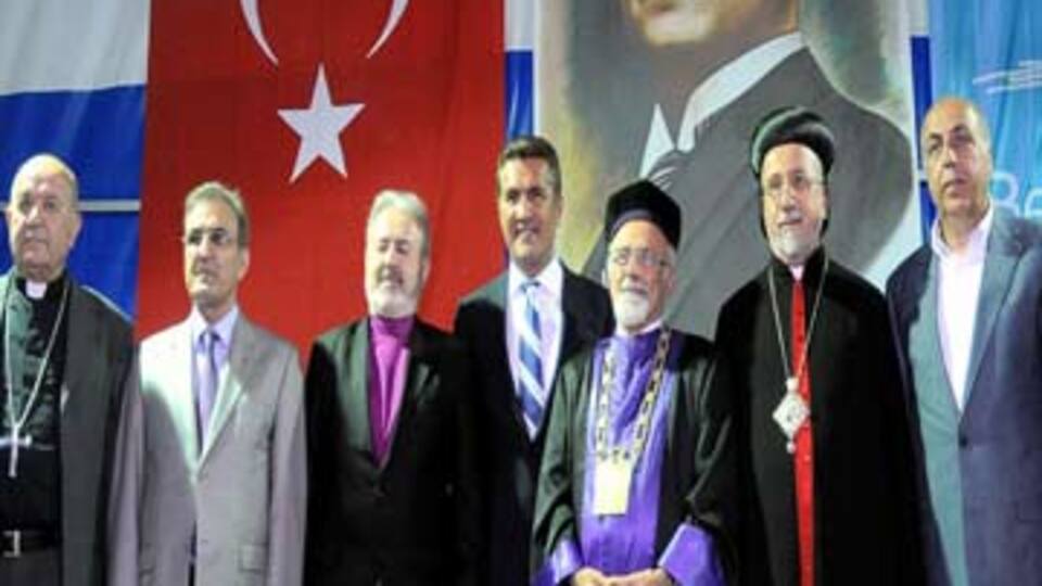 Üç semavi din ilk iftarda buluştu