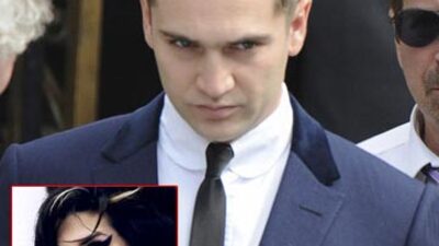 Winehouse gizlice nişanlanmış