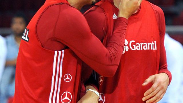 Efes Ersan'da ısrarcı!