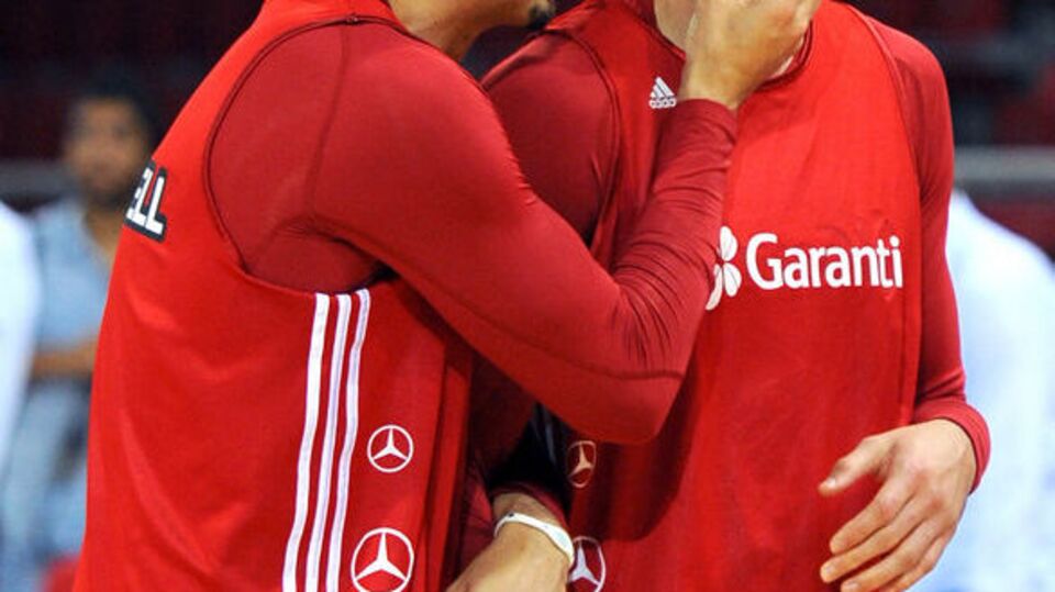 Efes Ersan'da ısrarcı!