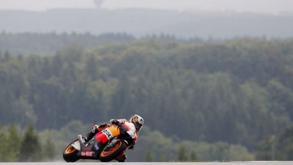 Pole pozisyon Pedrosa'nın!
