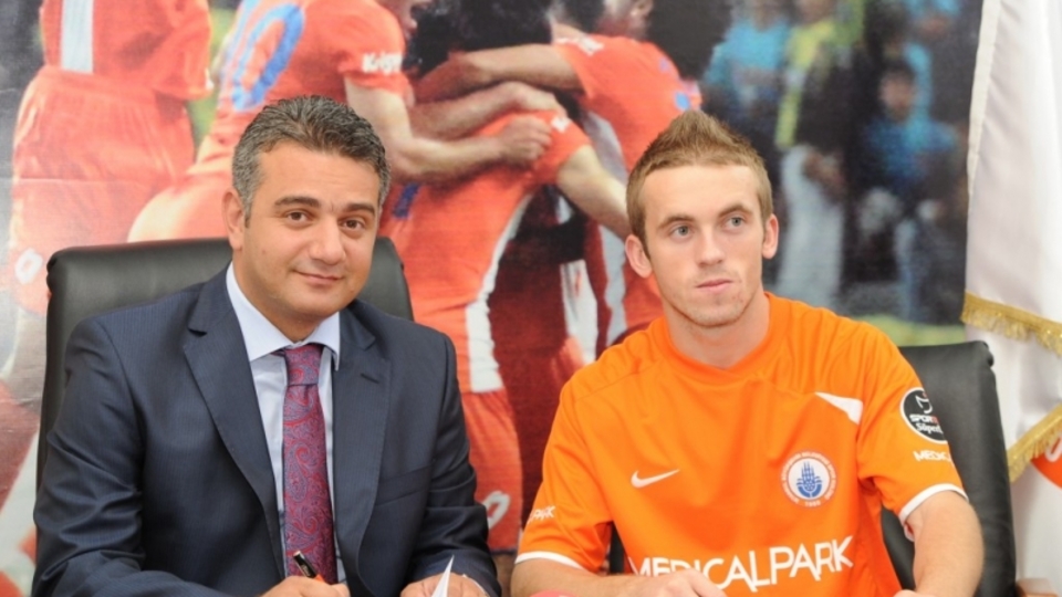 Belediye'de 5 yıllık imza!