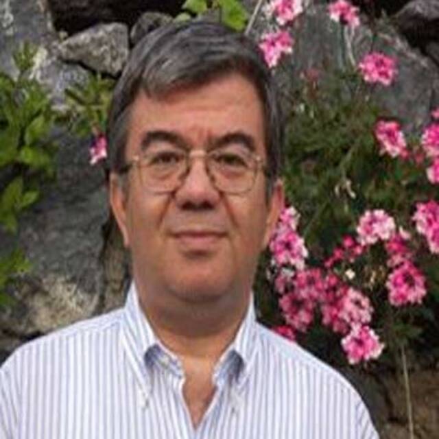 Profesörler bilim adamı değildir