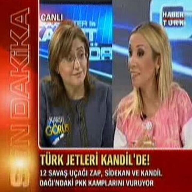 Fatma Şahin'den Elif Şafak'a destek!