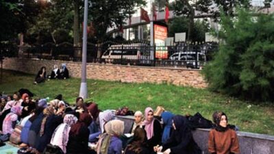 Oruçsuz iftar tartışması