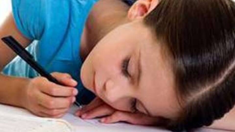 Çocukların sol beyni neden gelişmiyor?