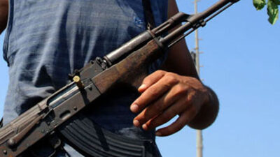 Libya'nın doğusu da muhaliflerin kontrolünde