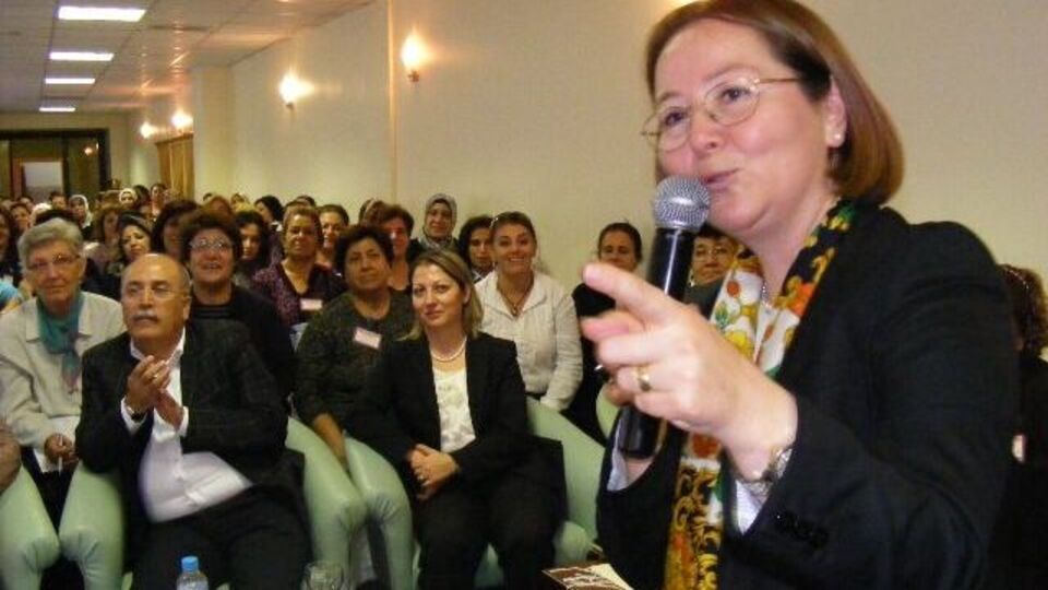 "Söz uçar yazı kalır"